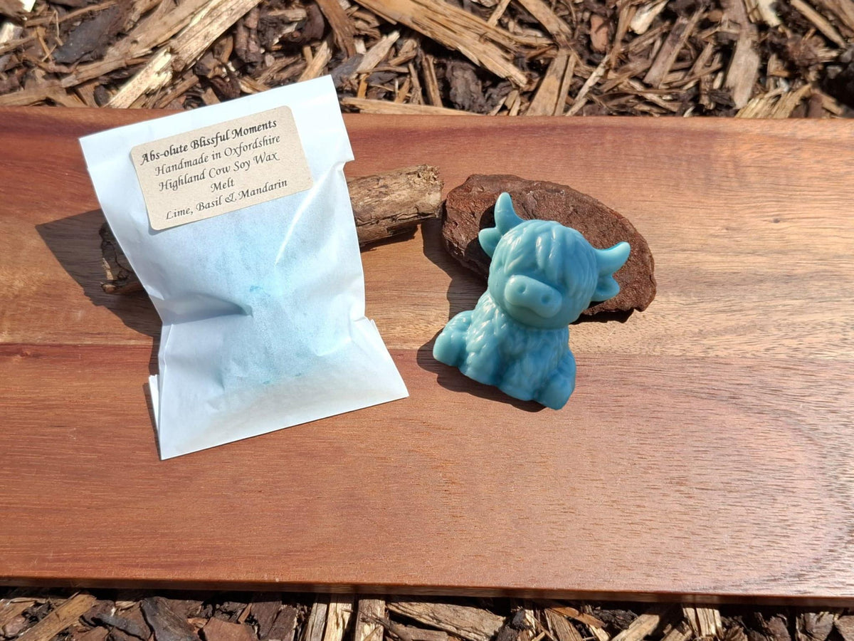 Highland Cow Soy Wax Melt in Lime, Basil & Mandarin Scent