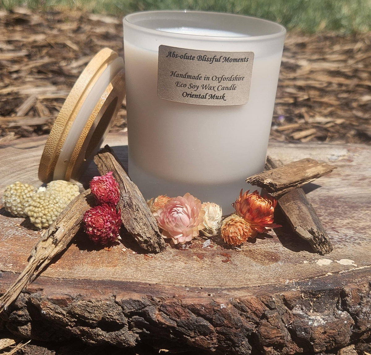 Oriental Musk Scented Soy Wax Candle, Frosted Glass Jar, Bamboo Lid