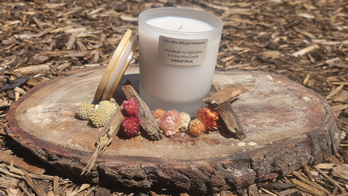 Oriental Musk Scented Soy Wax Candle, Frosted Glass Jar, Bamboo Lid