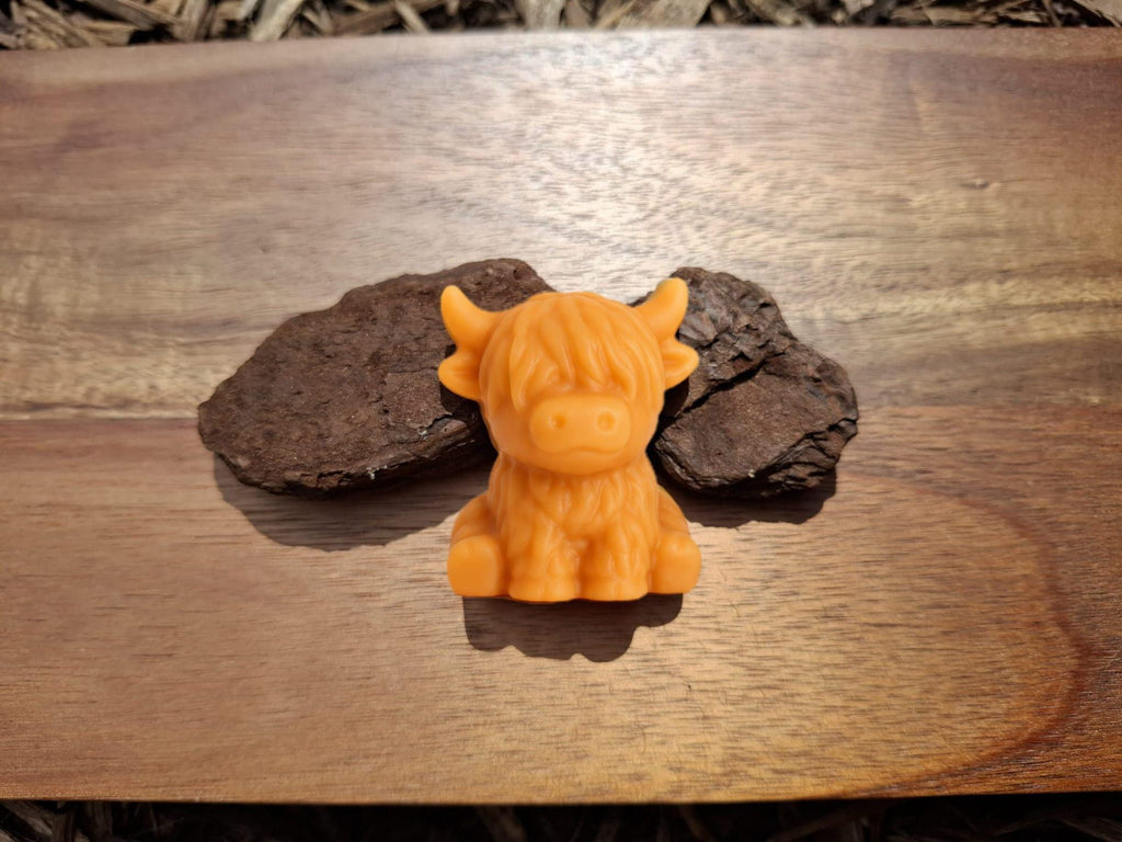 Highland Cow Soy Wax Melt in Sandalwood Scent
